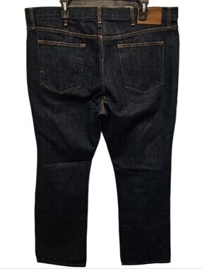 Tommy Hilfiger Classic Blue Jeans. Men's Size: Waist 38x30 Inseam.